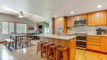 Rumah (4 Bedrooms) | Interior