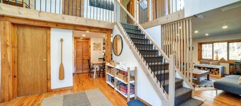 Hilltop Walton Getaway With Picturesque Views!