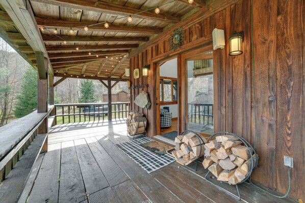 House (3 Bedrooms) | Interior - Hilltop Walton Getaway With Picturesque Views! (Walton)