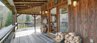 Hilltop Walton Getaway With Picturesque Views!