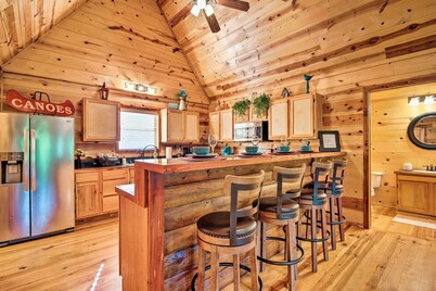 Quiet Mountain Fork River Cabin w/ Water-view Deck