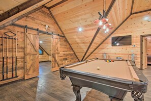 House (5 Bedrooms) | Interior - Large Upscale Cabin: Hot Tub, Fire Pit, Pool Table (Broken Bow)