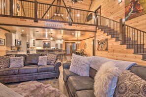 House (5 Bedrooms) | Interior - Large Upscale Cabin: Hot Tub, Fire Pit, Pool Table (Broken Bow)