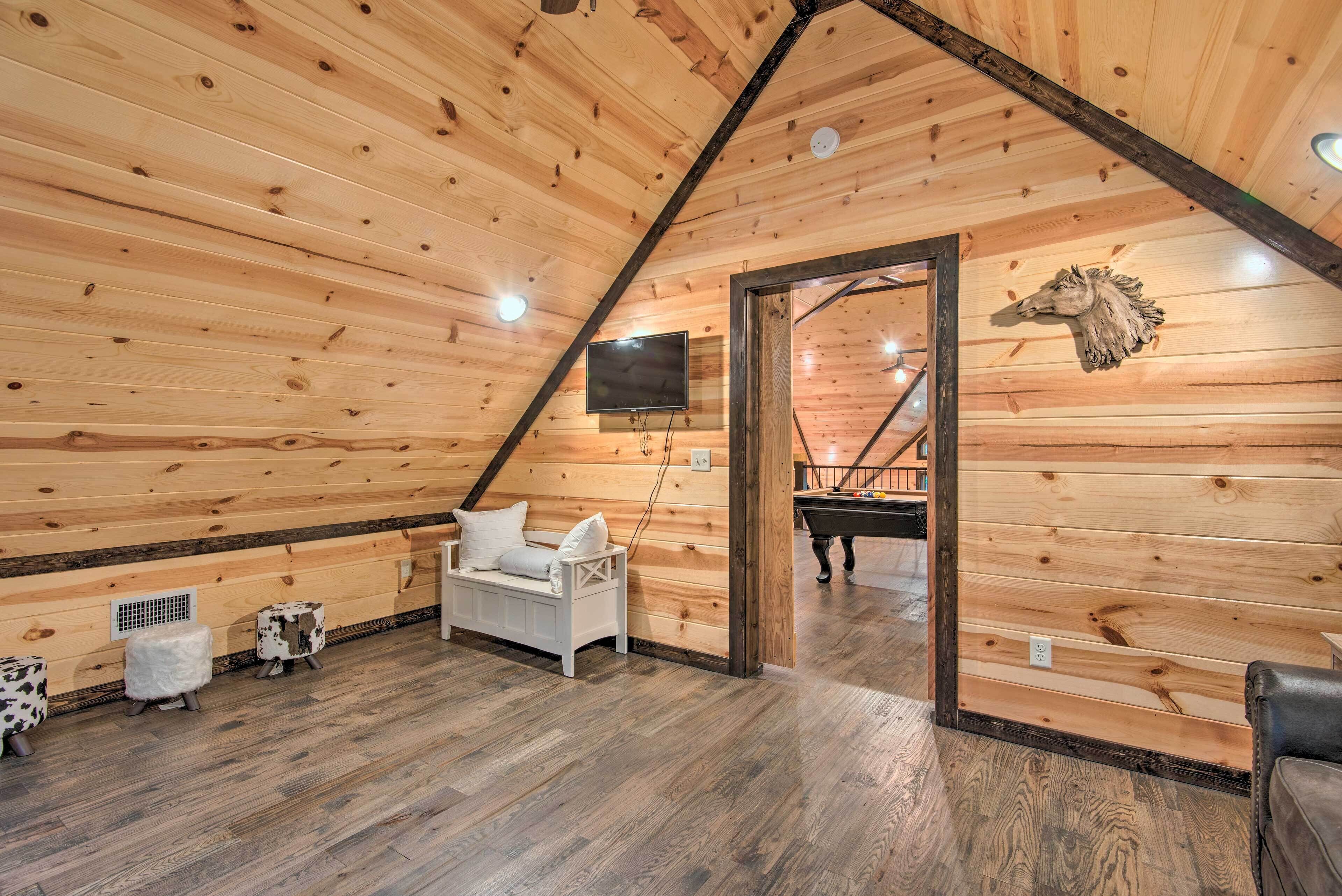 House (5 Bedrooms) | Interior