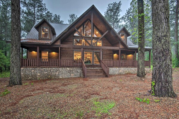 House (5 Bedrooms) | Interior - Large Upscale Cabin: Hot Tub, Fire Pit, Pool Table (Broken Bow)