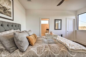 House (2 Bedrooms) | Interior - Lake Granbury Views + Game Room! Modern Escape (Granbury)