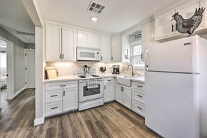 Cottage (2 Bedrooms) | Interior