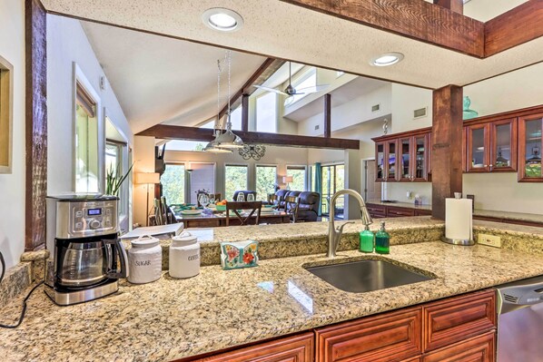 House (3 Bedrooms) | Interior - 1 Mi to Margaritaville: Tan-tar-a Estates Retreat (Osage Beach)
