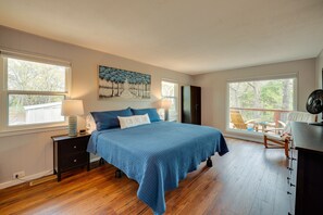 House (3 Bedrooms) | 3 bedrooms, iron/ironing board, free cribs/infant beds, bed sheets