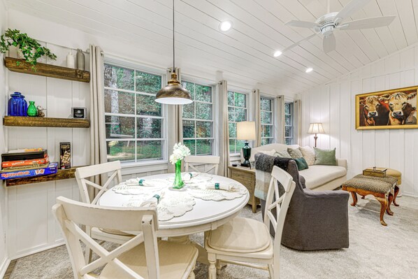 Cottage (2 Bedrooms) | Interior - Highlands Vacation Rental - Walk to Main St! (Highlands)