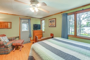 House (2 Bedrooms) | Interior - Lakefront New Concord Paradise w/ Screened Porch! (New Concord)