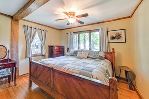 House (2 Bedrooms) | Interior - Screened Porch! Lakefront Gem in Boyd's Branch Bay (New Concord)