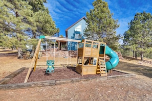 Interior - Tiny Cabin w/ Outdoor Dining Area - Near Keystone! (Hermosa)