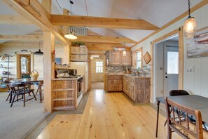 Cottage (3 Bedrooms) | Interior