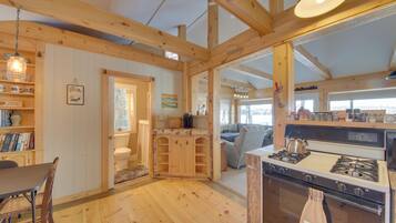 Cottage (3 Bedrooms) | Interior