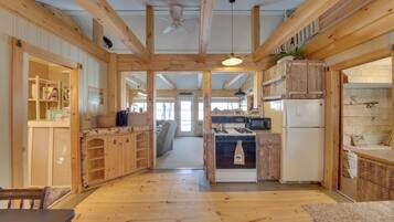 Cottage (3 Bedrooms) | Interior