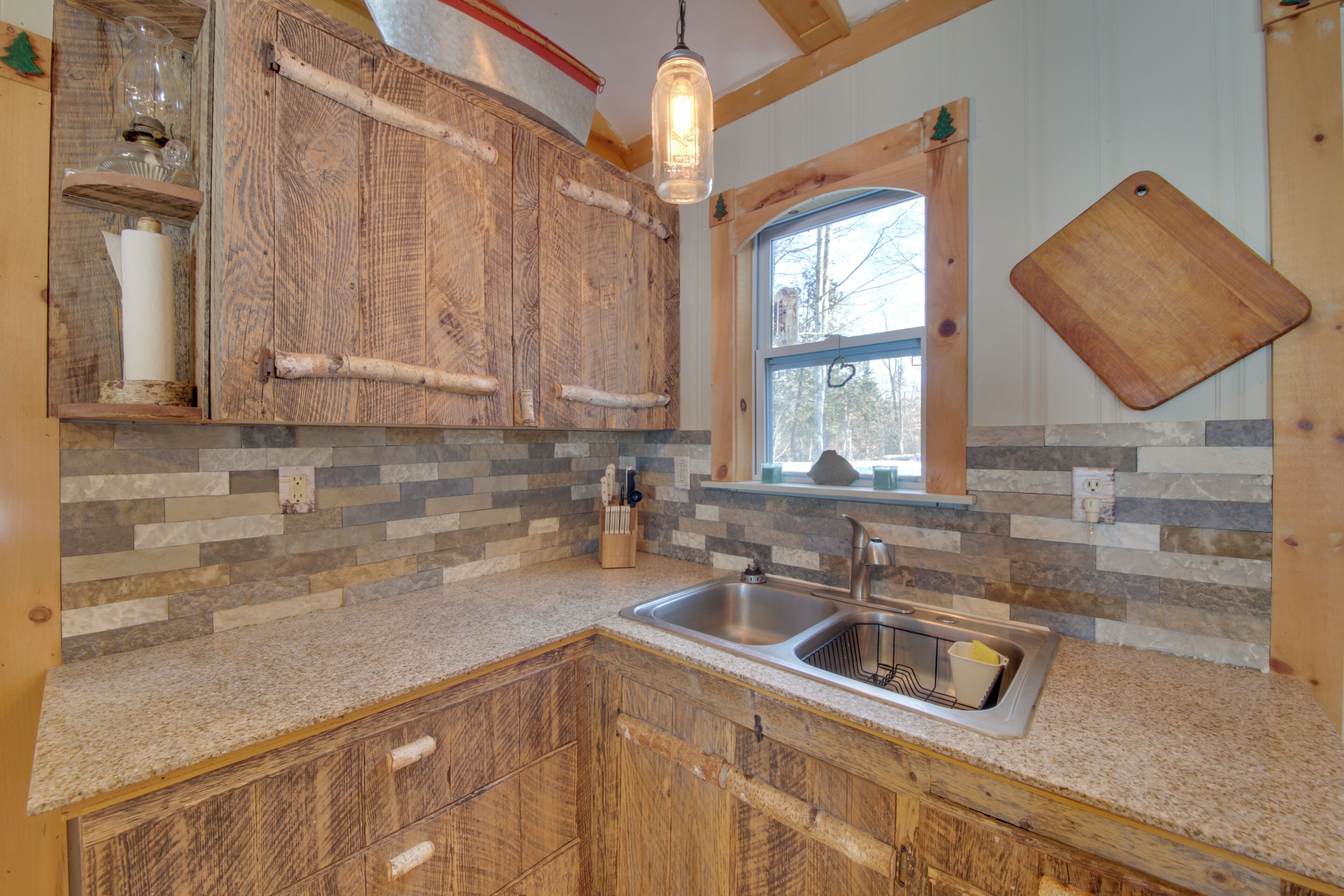 المنشأة من الداخل