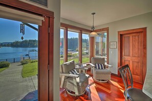 House (4 Bedrooms) | Interior