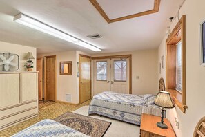 Interior - Family-friendly Murphy Cabin w/ Deck & Fire Pit! (Murphy)