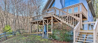 Family-friendly Murphy Cabin w/ Deck & Fire Pit!
