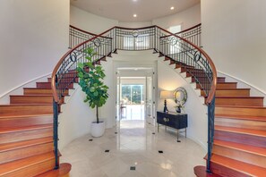 Maison (5 Bedrooms) | Intérieur