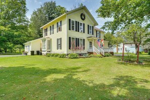 Talo (Multiple Bedrooms) | Sisätilat