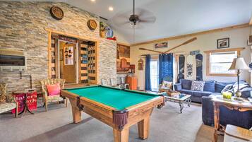 Nhà (Multiple Bedrooms) | Phòng trò chơi giải trí