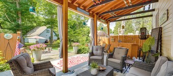 Spacious Victorian Home 1/4 Mi to Holiday Valley!