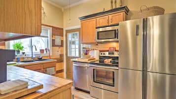 House (Multiple Bedrooms) | Interior