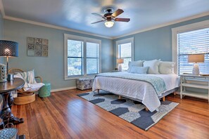 Cottage (2 Bedrooms) | Interior - Fredericksburg Cottage w/ Grill - Walk to Main St! (Fredericksburg)