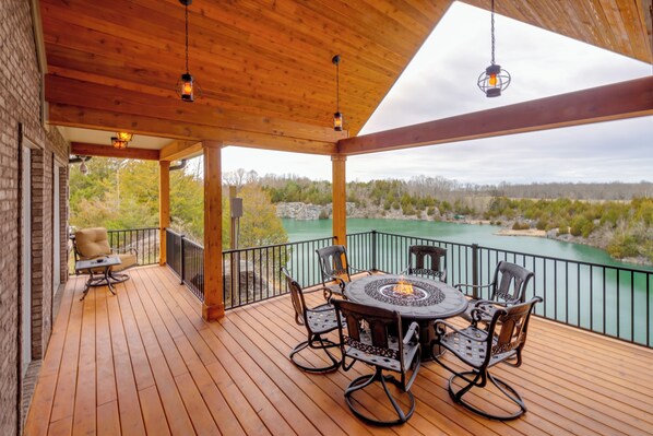 House (4 Bedrooms) | Outdoor dining