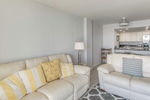 Interior - Beachfront North Myrtle Beach Condo w/ Pool Access (North Myrtle Beach)