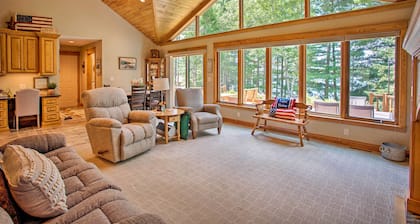 Private Retreat w/ Dock on Middle Eau Claire Lake!