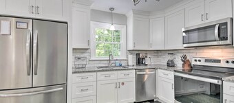 Family-oriented Richmond Home w/ Private Pool