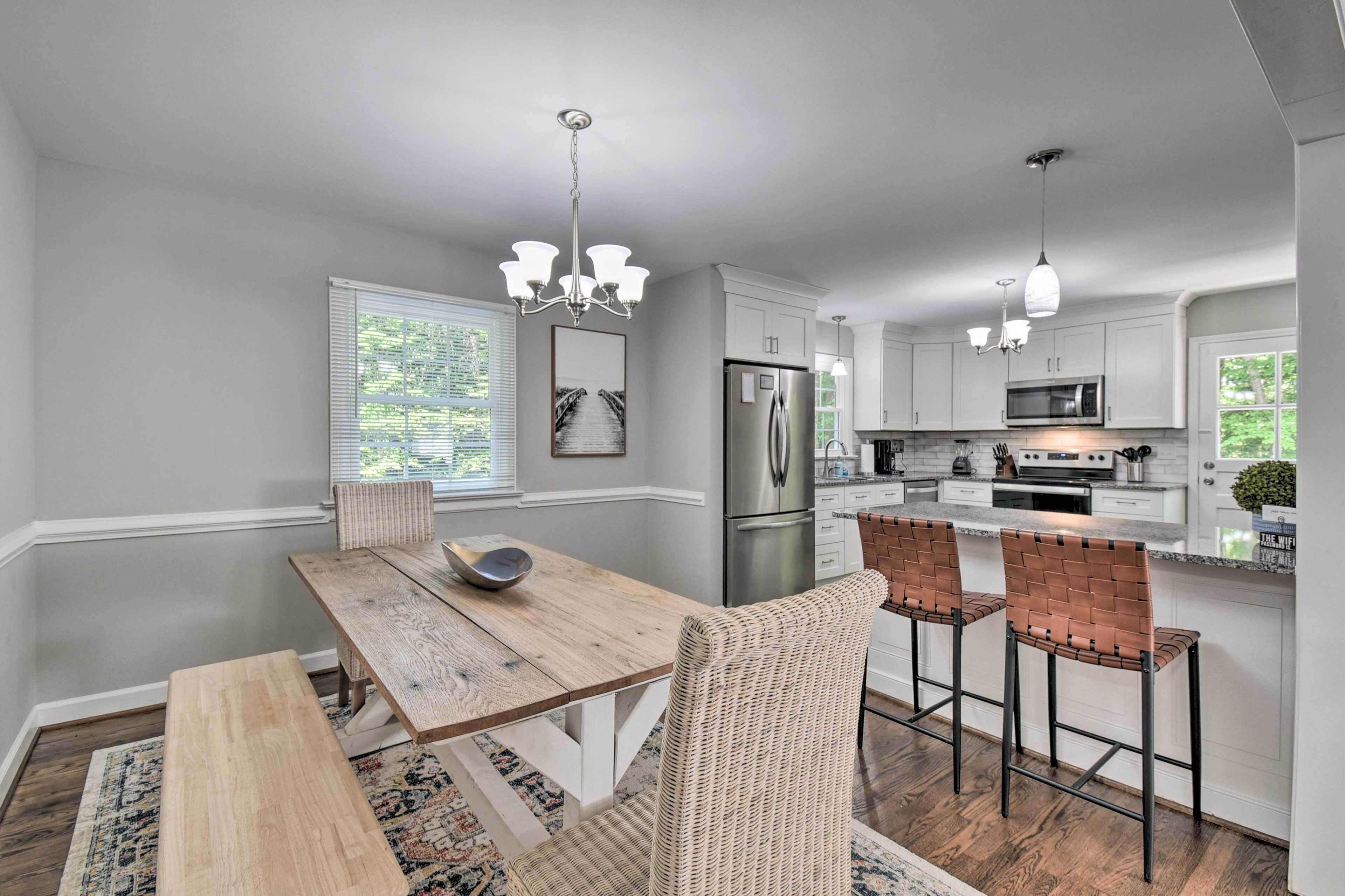 Rumah (5 Bedrooms) | Dapur pribadi | Microwave, oven, kompor, dan mesin pencuci piring