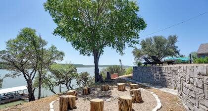 Spacious Palo Pinto Home: Private Dock & Pool