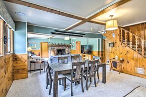 House (6 Bedrooms) | Interior