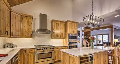 Luxe Vail Valley Retreat w/ Hot Tub!