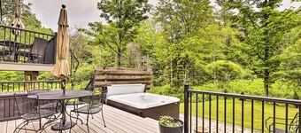 Inviting A-frame Cabin w/ Saltwater Hot Tub!