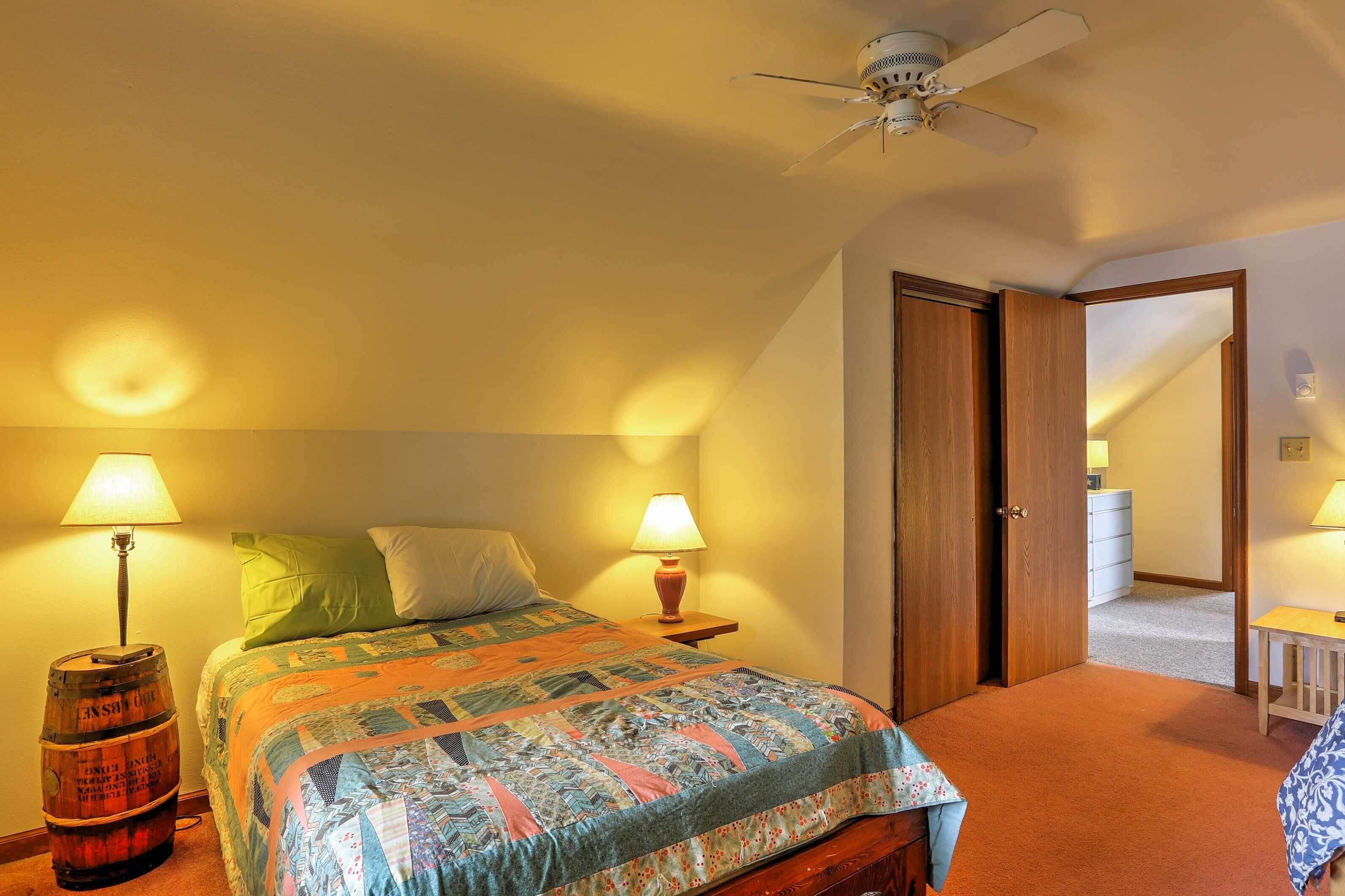 Waterfront Cottage w/ Deck + Dock on Dragon Lake!