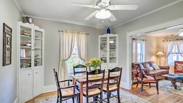 Cottage (3 Bedrooms) | Interior