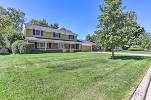 Front of property - Toledo Home w/ Direct Golf Course Access! (Toledo)