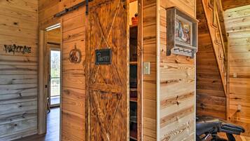 House (1 Bedroom) | Interior