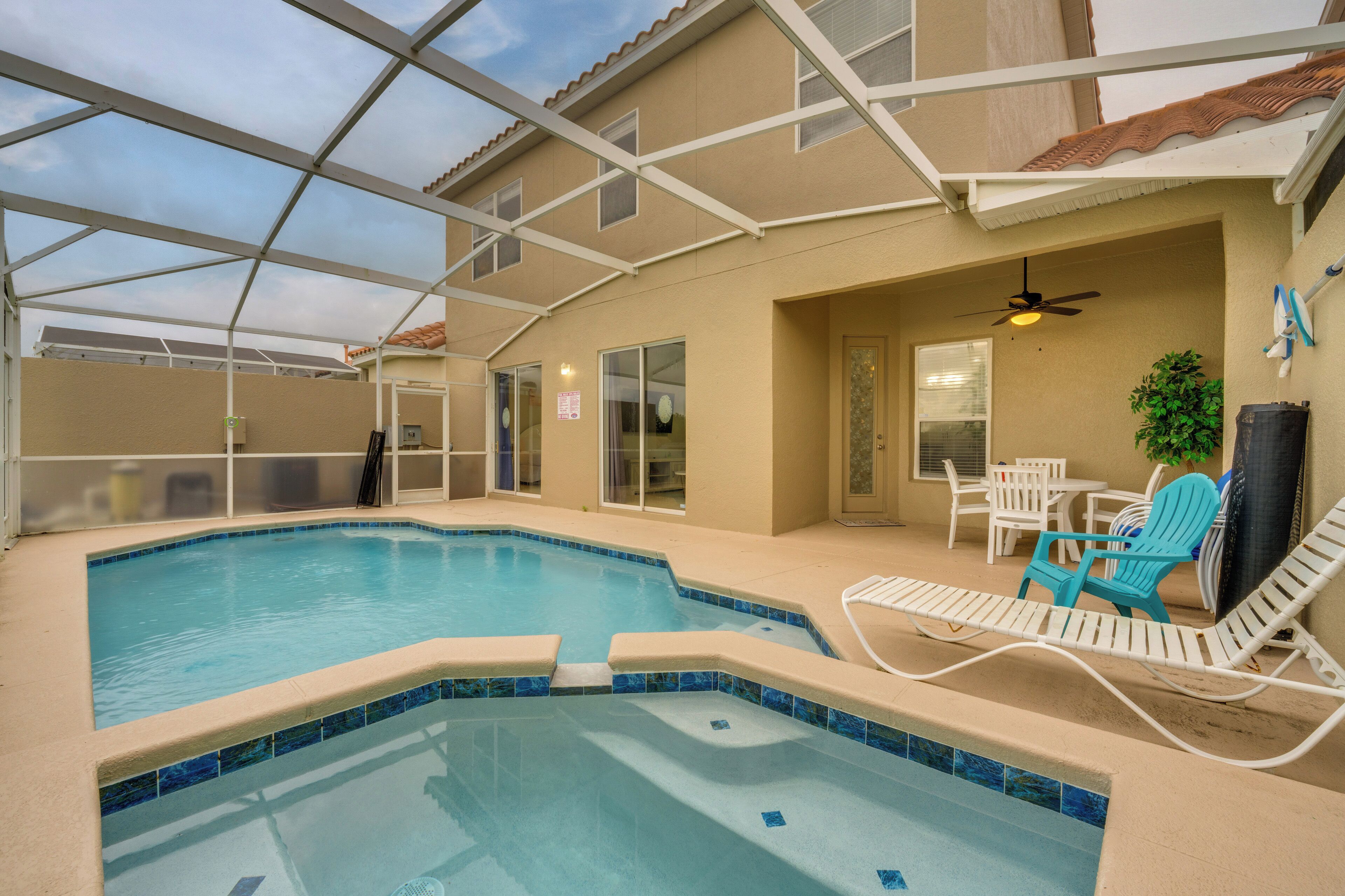 單棟房屋 (4 Bedrooms) | 住宿正面