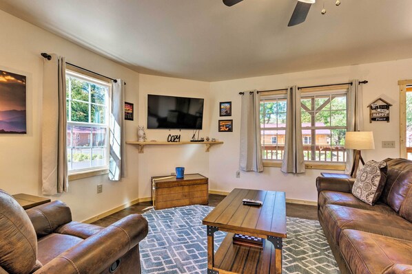 House (1 Bedroom) | Interior - 5 Mi to Dtwn: Bryson City Cabin w/ Resort Perks! (Bryson City)