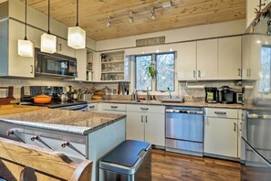Cottage (3 Bedrooms) | Interior