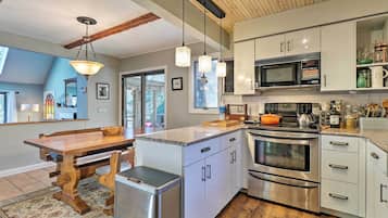 Cottage (3 Bedrooms) | Interior