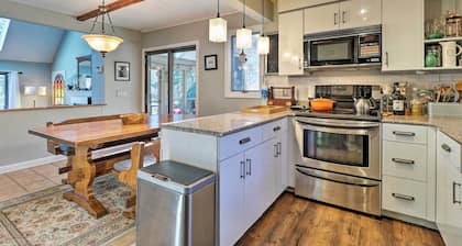 Peaceful Goshen Cottage w/ Screened Porch & Views!