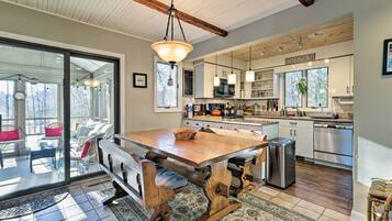 Cottage (3 Bedrooms) | Interior