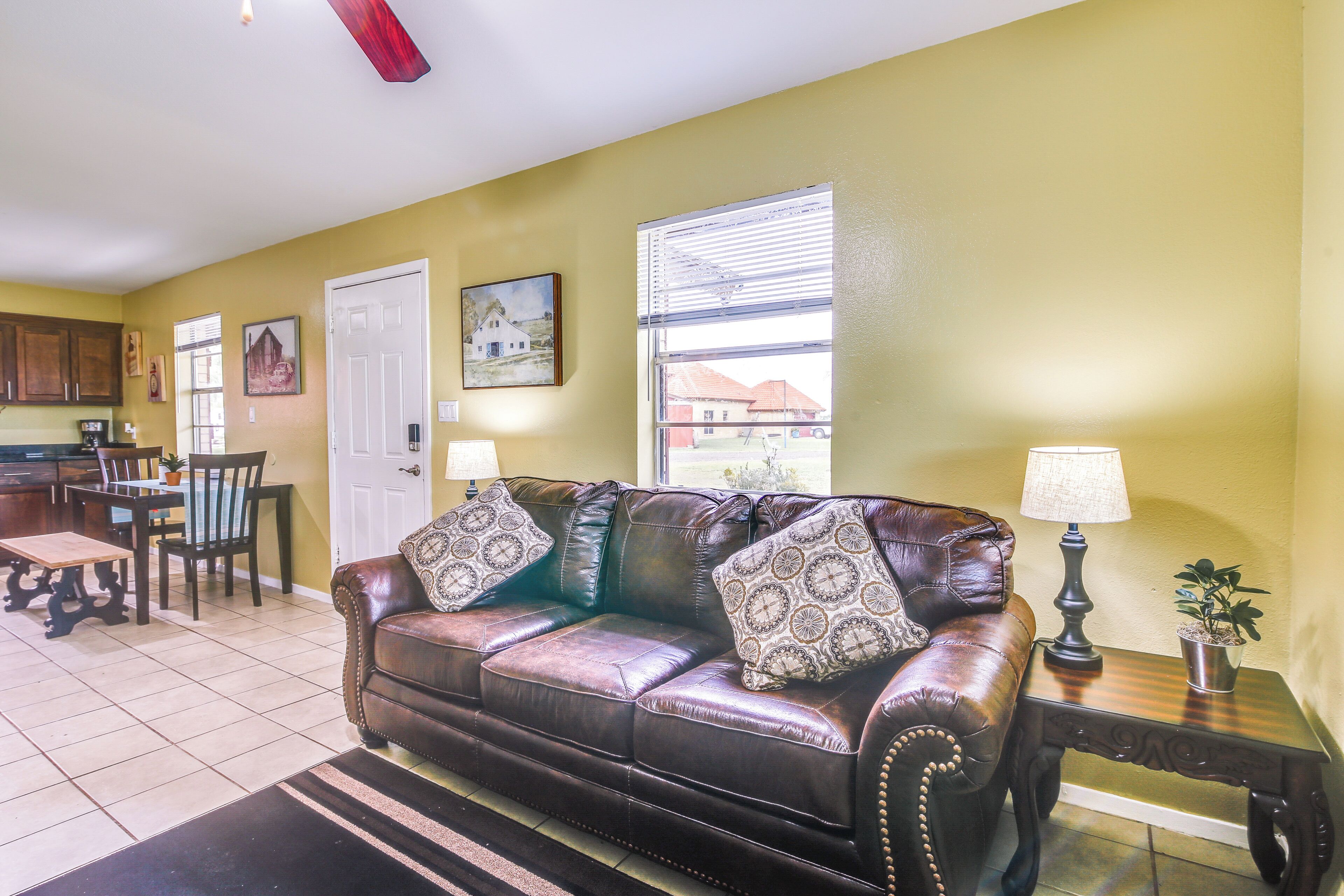 Cottage (2 Bedrooms) | Interior